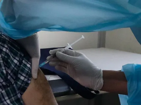 Minsal entrega detalles de la vacuna AstraZeneca