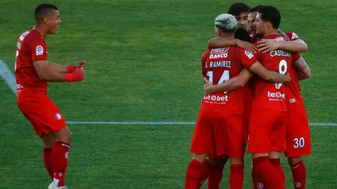 Aparte de la buena actuación en Copa Libertadores, los cementeros marchan segundos en el Campeonato Nacional.