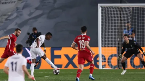 Vinicius Junior marcó un doblete en la ida ante Liverpool en Champions League.