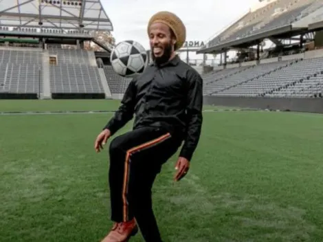 Se sacó una buena: Ajax homenajea con camiseta a Bob Marley