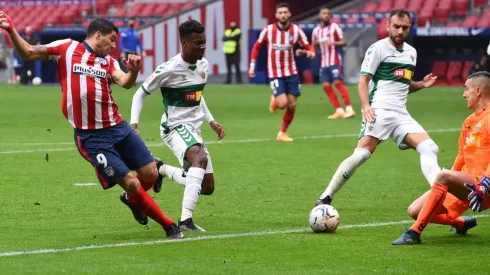 Con la misión de volver a los triunfos y quedarse en el liderato, Atlético Madrid visita al Elche.