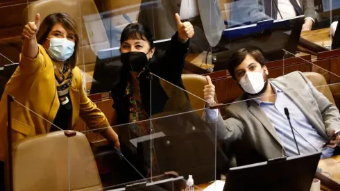 Sesion especial de la Camara de Diputados discute proyecto de orden de apellidos