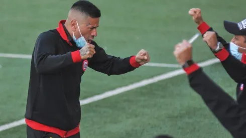 Acuña tiene feliz al plantel de Unión San Felipe