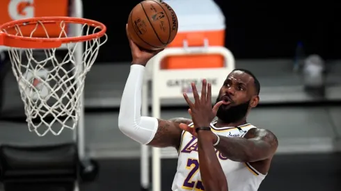 LeBron James es el nuevo accionista del Málaga de España.