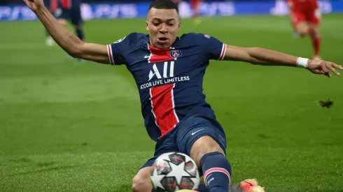 Mbappé no ha renovado con el PSG por lo que el elenco francés busca a Mohamed Salah