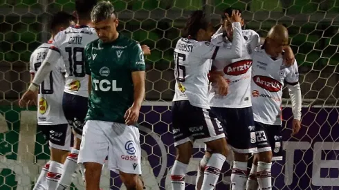 Melipilla dejó a Wanderers solo en el fondo