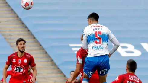 Huerta marcó en la victoria de la UC ante La Calera en San Carlos.