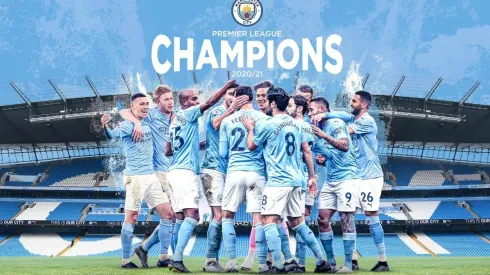 Manchester City celebró el título tras la caída de su eterno rival, el Manchester United.