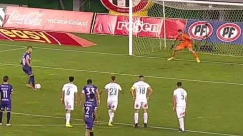 Bryan Taiva desperdició un penal lanzándolo como el Kun Agüero