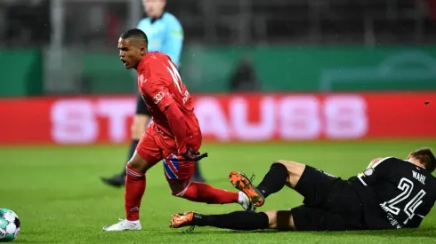 Douglas Costa actualmente está en Bayern Munich, cedido por Juventus.