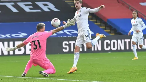 Leeds Utd derrotó por goleada al Burnley en el duelo correspondiente a fecha 36 de la Premier League.