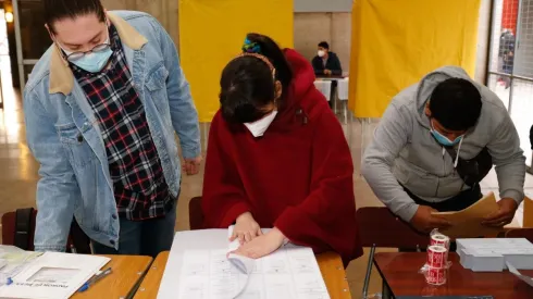 Comicios por Alcalde, Concejales, Gobernador Regional y Constituyentes.