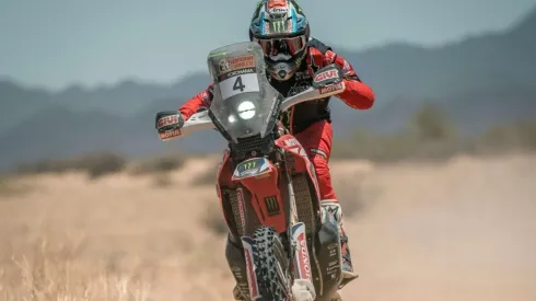 Tercero y con la presea de bronce fue Nacho Cornejo a 23'08" del ganador de la etapa.