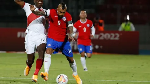 Arturo Vidal pide más minutos para lo juveniles de Colo Colo mirando con gusto el trabajo de Universidad Católica.