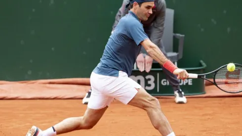 Roger Federer no pudo volver con victoria pese a mostrar destellos de su nivel.