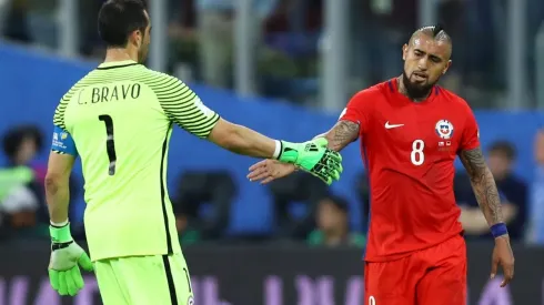 Claudio Bravo también cree que se debe ir con lo mejor a jugar la Copa América.