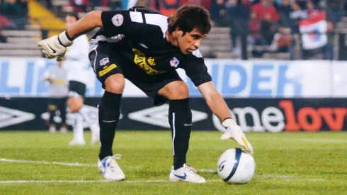 Claudio Bravo jugó desde sus inicios hasta el 2006 en Colo Colo.