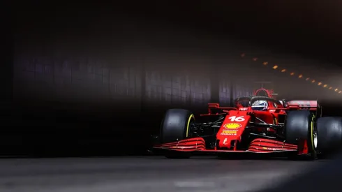 El local Charles Leclerc sorprendió a todos y se quedó con el mejor tiempo en la Clasificación.