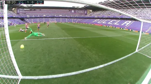 Golazo de Valladolid pone al rojo la definición por el título entre Atlético Madrid y Real Madrid en La Liga.