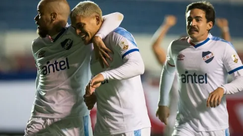 Nacional va por el triunfo, mientras piensa en un empate entre Cruzados y colombianos.