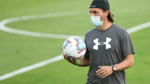 Chapita sigue en cuarentena en Uruguay