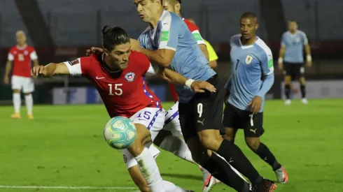 Sierralta espera ser titular en la Roja