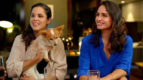 Francisca Alegría junto a Fernanda Urrejola.