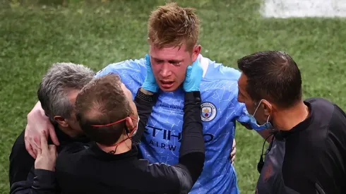 De Bruyne abandonó el partido muy afectado