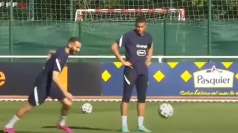 Benzema y Mbappé juntos en la práctica de la selección de Francia