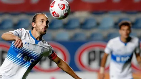 Fuenzalida regresó de Uruguay donde permanecía después de dar positivo por Covid-19