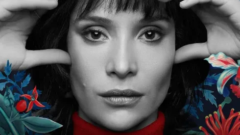 Daniela Ramírez se convirtió en Isabel Allende en la serie producida por Mega y distribuida también por Amazon Prime.