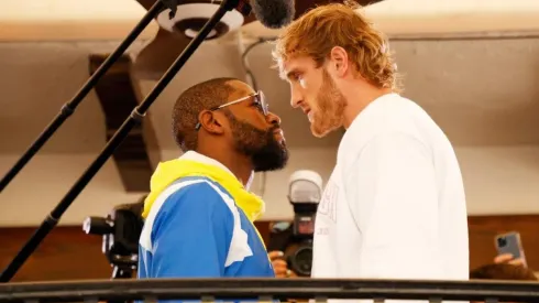 Mayweather regresa al ring para enfrentar a Logan Paul en el Hard Rock Stadium.
