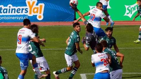 La franja volvió al liderato tras vencer por 1-0 a Wanderers en Valparaíso.