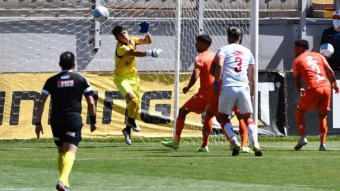 Hugo Araya fue una figura trascendental en la igualdad entre Magallanes y Cobreloa en San Bernardo