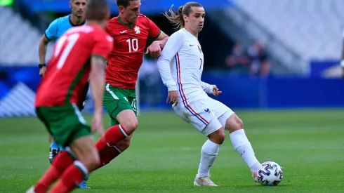 Antoine Griezmann abrió la cuenta con un golazo de chilena.