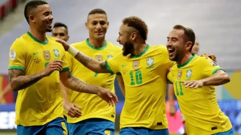 Neymar marcó uno de los goles de Brasil en la victoria sobre Venezuela