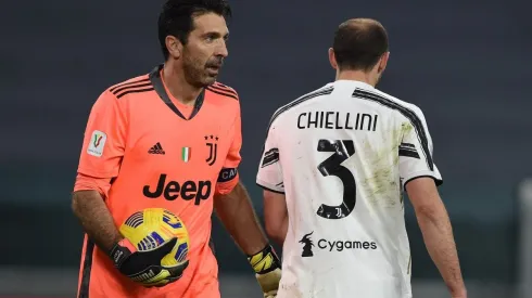 Gianluigi Buffon continúa su carrera en la Serie B con Parma.
