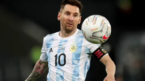 Messi es el nuevo monarca de los goles de tiro libre.