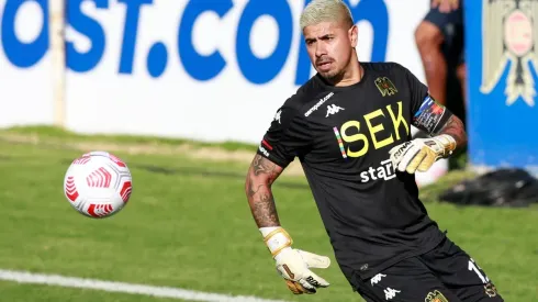 Diego Sánchez es castigado con la capitanía y titularidad en Unión Española