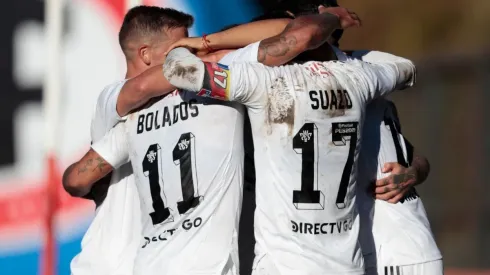 Colo Colo prepara su nueva camiseta con el apoyo de los hinchas