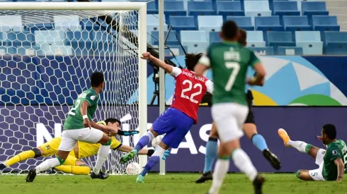 Ben Brereton abrió la cuenta en el primer tiempo para la Selección Chilena ante Bolivia.