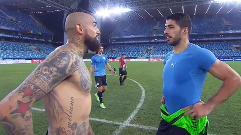 El sabroso diálogo de Arturo Vidal y Luis Suárez tras el duelo de Chile y Uruguay.