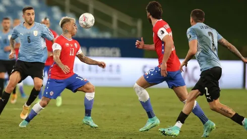 Brereton y Vargas hicieron sufrir a la defensa de Uruguay