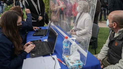 Inscriben a familias para IFE Universal