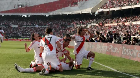 River Plate venció 2-0 a Almirante Brown en su cancha el 2012 y subió a Primera