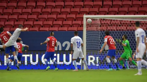 Paraguay, como siempre, le anotó a Chile de cabeza