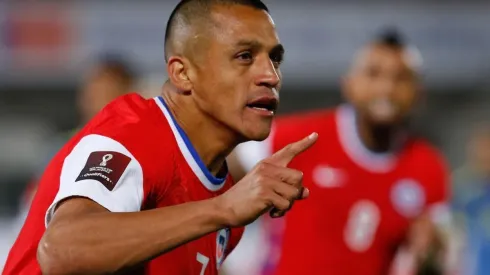 Alexis Sánchez ilusiona con su recuperación y viaja con la Roja a Brasil en la previa de los cuartos de final de Copa América.