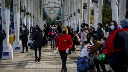 ¿Se puede viajar a otra región si mi comuna está en Fase 2?