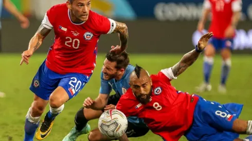 Charles Aránguiz y Arturo Vidal suman una década de triunfos con la selección chilena