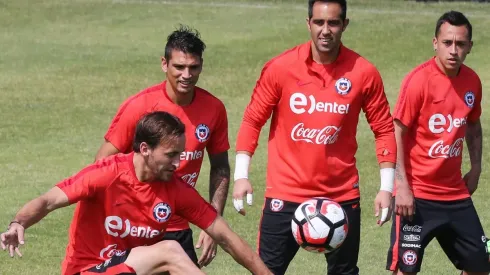 El capitán de La Roja le dio todo el respaldo a su ex compañero de selección.